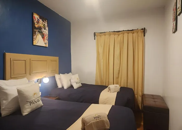 Santa Ana Garden House